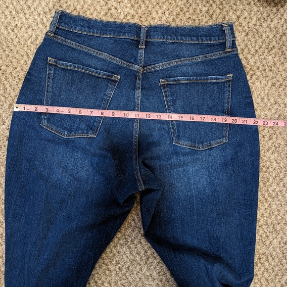 Extra High Rise Curvy Sky Hi Straight Jeans Distressed - Picture 2 of 11